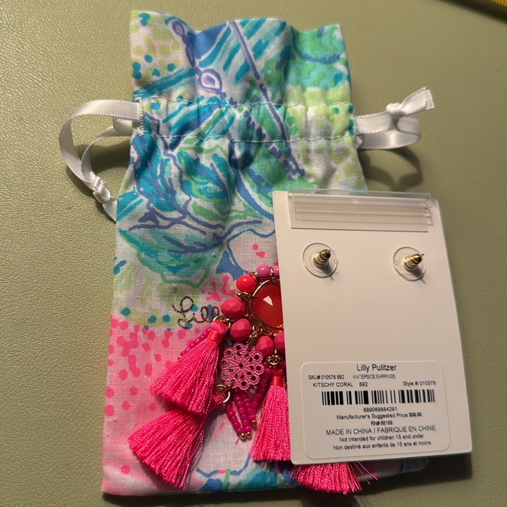 Lilly Pulitzer waterside earrings Kitschy Coral - Picture 7 of 9